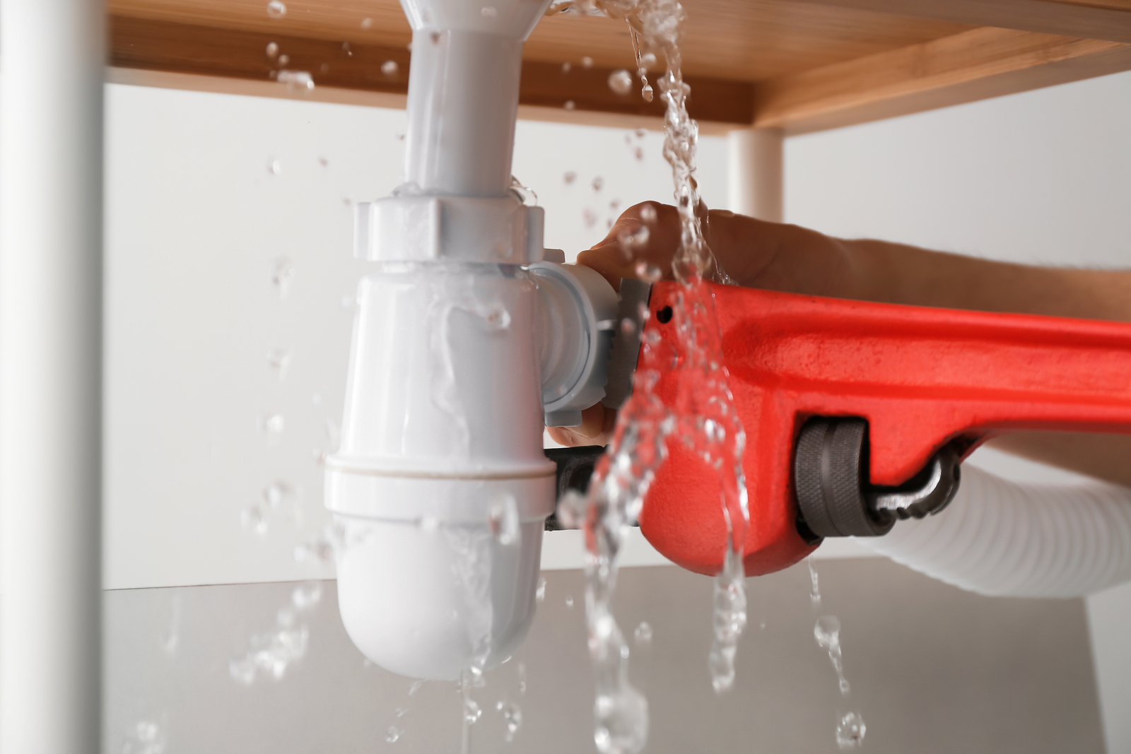Wrench fixing pipe leak